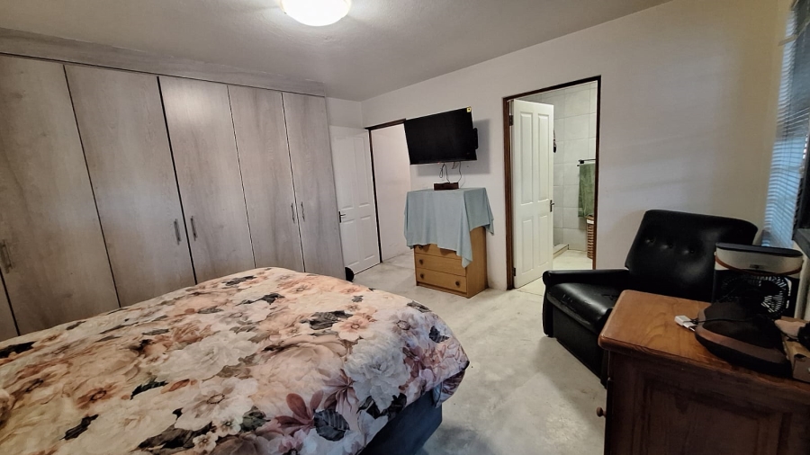 3 Bedroom Property for Sale in Stilbaai Oos Western Cape
